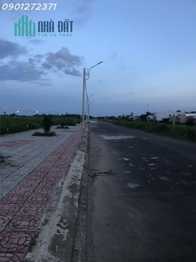Bán lô đất góc 2 mặt tiền đường, khu đô thị Hoàng Tâm, giá tốt