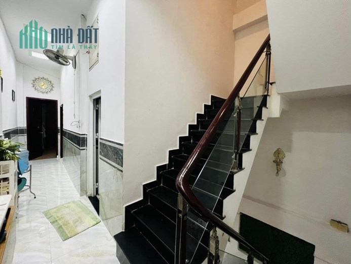 Chínhchủ BánNhà HXH Vàonhà DươngQuảngHàm P6 GòVấp (4x20)3tầngGiá8tỷ26
