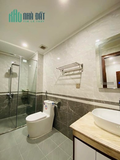 Bán nhà đẹp phân lô, ô tô tránh, 8 tầng thang máy phố Cù Chính Lan, 13 tỷ 8