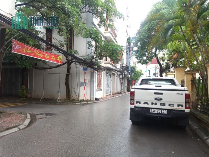 Bán nhà Gia Quất 4T ở luôn, ngõ oto tránh, vỉa hè giá nhỉnh 3 tỷ có TL. LH: 0936123469