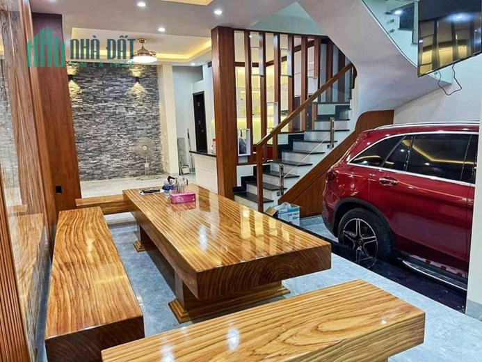 Ối, Quá Rẻ ! 80m2, Biệt Thự tây hồ, 3 tầng mới, nội thất tiền Tỷ, ngõ thông, ôtô vào, View thoáng,