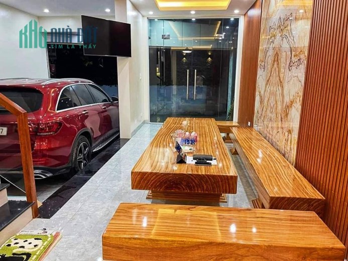 Ối, Quá Rẻ ! 80m2, Biệt Thự tây hồ, 3 tầng mới, nội thất tiền Tỷ, ngõ thông, ôtô vào, View thoáng,