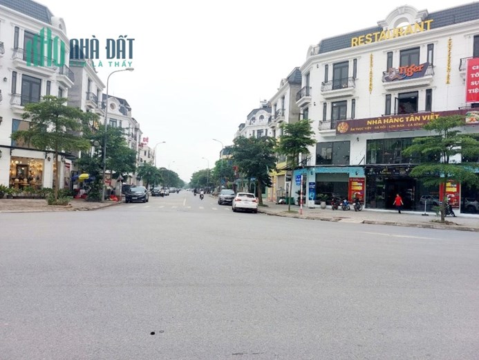 Nhà phân lô Trâu Quỳ, 74m x 4 tầng, ô tô tránh, kinh doanh, 7 tỷ 45