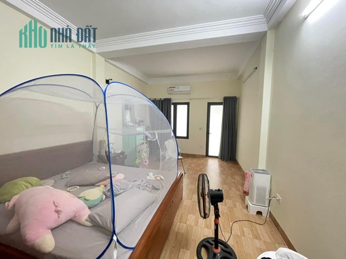 Nhà phân lô Trâu Quỳ, 74m x 4 tầng, ô tô tránh, kinh doanh, 7 tỷ 45