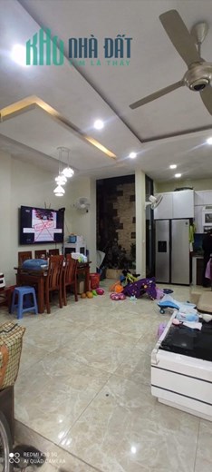 Bán nhà 81m2 phố Nguyễn Văn Cừ Gara Ô tô 7 chỗ Thang máy Nội thất Nhập Giá 12.3 Tỷ
