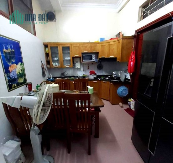 Gấp nhà ngõ 72 Nguyễn Trãi, Ngã Tư Sở, hàng xóm Royal City 50m 4T 5.8 tỷ