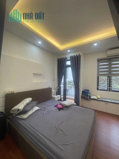 Bán nhà 81m2 phố Sài Đồng, Long Biên Gara 2 Ô tô tránh Thang máy XỊN Nội thất Cao cấp Giá 12.3 Tỷ