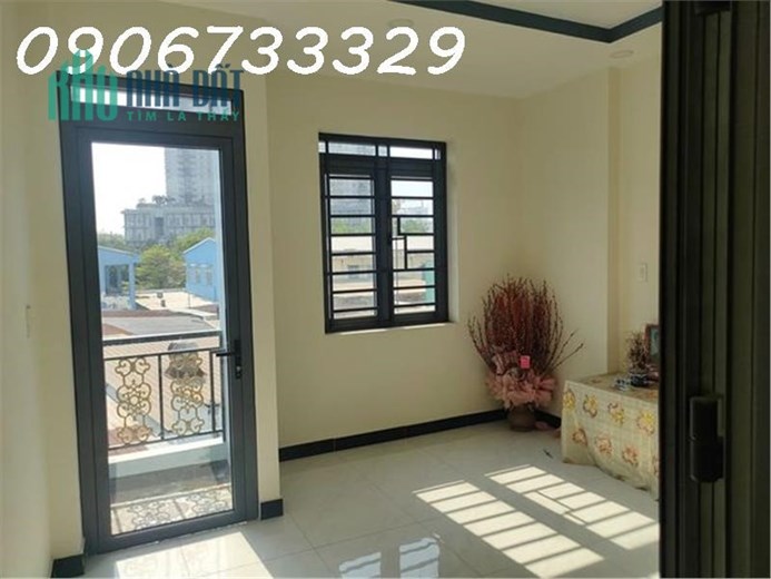 Bán nhà 3 tầng hẻm xe hơi cách lotte Q7 200m chỉ 3.95 tỷ