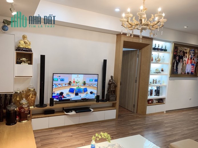N04B Ngoại Giao Đoàn 3PN  DT 112m2 tầng trung , giá 5.5 tỷ