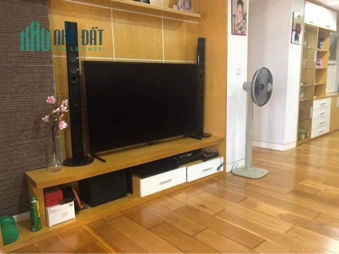 Tân cổ điển! 3PN 2wwc indochina xuân thuỷ 131m2  giá 6.9 tỷ tầng trung