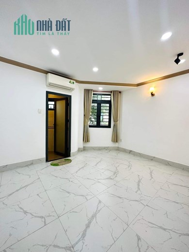LÔ GÓC HXH 7 CHỖ NGỦ TRONG NHÀ - NHÀ MỚI ĐẸP 5 TẦNG - 5.5x11 NỞ HẬU -TRÀN BÌNH TRỌNG - 8.9 TỶ.