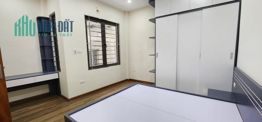 Bán nhà Gốc Đề, Minh Khai 44m, 5 tầng, oto 30m, full nội thất gần hồ, chỉ 4 tỷ