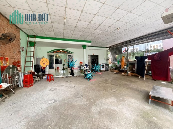 Bán gấp nhà Đường 1 Long Trường, Thủ Đức, 250m2, giá chỉ hơn 6 tỷ.