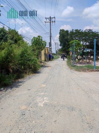 BAN 4851M2 DAT SXKD, DA XAY XUONG 110M2 , XA HOA KHANH DONG , DUC HOA , LONG AN. BAN GIA 27TY.