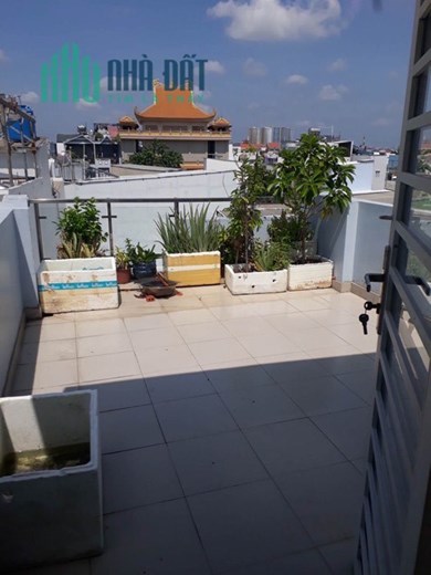 Nhà mặt hẻm, 4 tầng + Sân Thượng, Dt 3.5m x 15m, ngay Bến Bình Đông, P15-Q8, nhỉnh 3 tỷ.