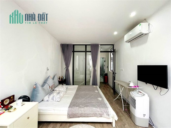 BÙM BÙM! 32M-5TANG-4.35 TỶ- NGÕ THÔNG TÂY SƠN-THÁI HÀ-TT ĐỐNG ĐA