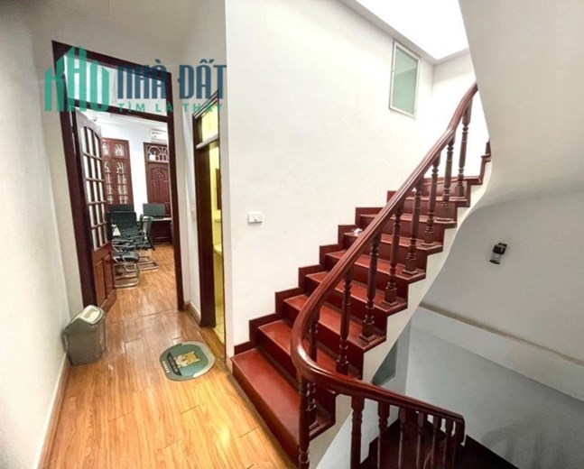 PHÁO ĐÀI LÁNG - NHÀ DÂN XÂY – 2 THOÁNG – NGÕ NÔNG GẦN PHỐ - MẶT TIỀN ĐẸP – 52M2, 6.5 TỶ