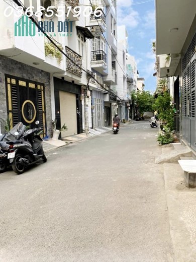 Bán Nhà Phan Văn Trị Q.Bình Thạnh, Hẻm Lớn Xe Hơi Tránh, 53m2 Chỉ 6.45 Tỷ