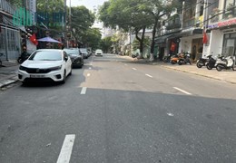 Bán nhà 3 mặt tiền đường Nguyễn Chí Thanh, Hải Châu