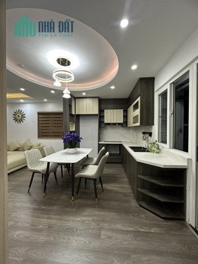 Bán căn chung cư góc view hồ thiên nga, VIP nhất khu đô thị Thanh Hà, Hà Đông. Giá bán chưa đến 2