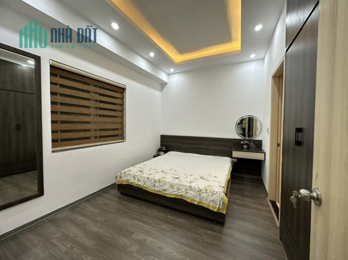 Bán căn chung cư góc view hồ thiên nga, VIP nhất khu đô thị Thanh Hà, Hà Đông. Giá bán chưa đến 2
