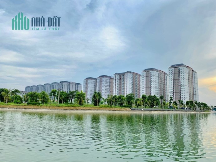 Bán căn biệt thự siêu ViP mặt sân golf, khu đo thị Thanh hà, Hà Đông  diện tích 240m2, Mặt tiền