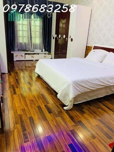 Bất ngờ! Nhà phố Trường Chinh 56m2 5 tầng MT5m NGÃ TƯ SỞ giá siêu tốt