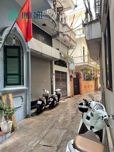 Kim Mã, nhà nhỏ ngõ xinh, ô tô sát cửa, 5 tầng, 15m ra phố, 4.11 tỷ.