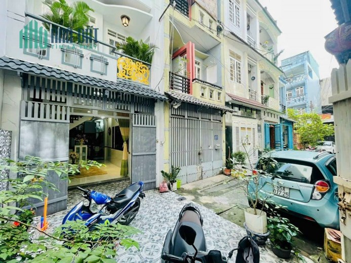 Bán Nhà Gò Vấp 4PN,4 Tầng, Phạm Văn Chiêu HXH né 6 mét.
