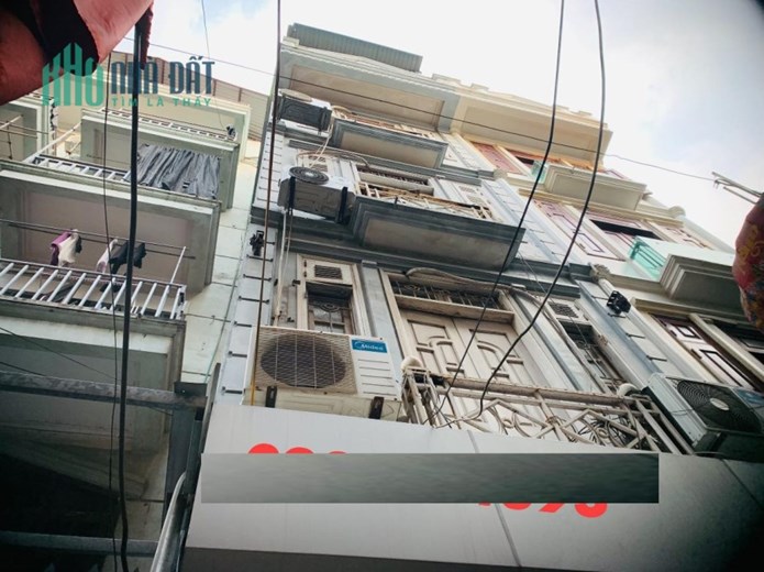 Bán nhà Bồ Đề, Phú Viên 4T ở luôn, ngõ oto 7 chỗ chỉ 2 tỷ 7 vẫn còn TL.  LH: 0936123469