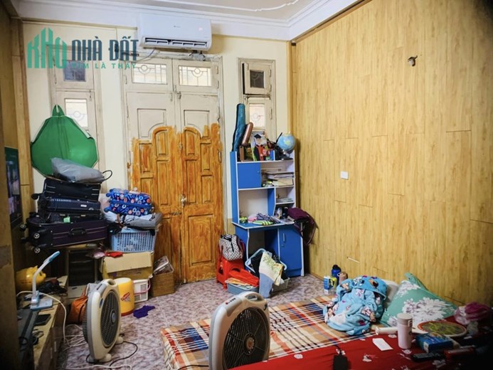Bán nhà Bồ Đề, Phú Viên 4T ở luôn, ngõ oto 7 chỗ chỉ 2 tỷ 7 vẫn còn TL.  LH: 0936123469