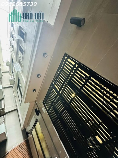 Bán nhà tòa căn hộ chung cư mini 45m*5T nhỉnh 6.5 tỷ p.Nhân Chính Thanh Xuân thu 600tr/năm