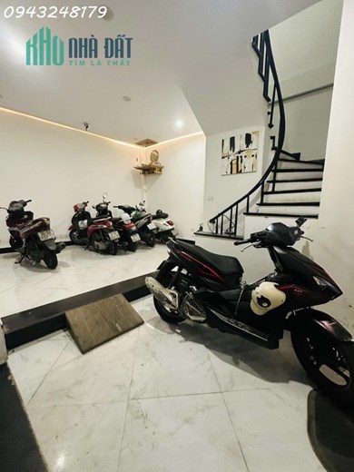 Bán nhà tòa căn hộ chung cư mini 45m*5T nhỉnh 6.5 tỷ p.Nhân Chính Thanh Xuân thu 600tr/năm