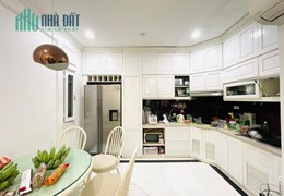Bán nhà ô tô đỗ cửa, Thái Hà, 64 m, nhỉnh 10 tỷ