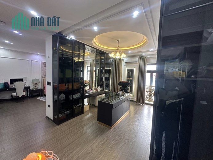 SIÊU PHẨM NGUYỄN VĂN CỪ 7 TẦNG THANG MÁY, GARA Ô TÔ, GIÁ ĐẦU TƯ 12.3 TỶ