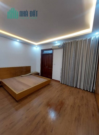 Bán nhà Ngõ 162 Khương Trung, ô tô tránh, nở hậu, mặt tiền rộng, 55m2*4T, giá chào 8 tỷ.
