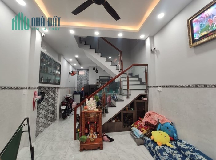 Cần bán gấp nhà 4 tầng 80m2 hẻm nhựa 8m Hòa Bình Hiệp Tân Tân Phú, chỉ 8,5 tỷ TL.