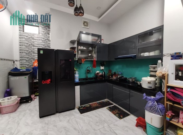 Cần bán gấp nhà 4 tầng 80m2 hẻm nhựa 8m Hòa Bình Hiệp Tân Tân Phú, chỉ 8,5 tỷ TL.