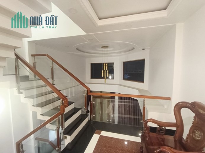 Bán gấp Hẻm 5m ngay Tân Hương quận Tân Phú 4 x 20 -3T BTCT chỉ 6,2 tỷ TL