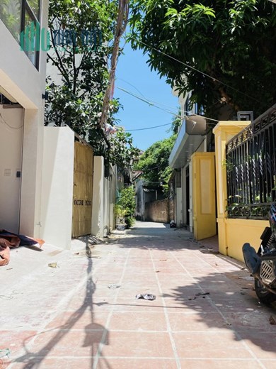 Siêu phẩm Thạch Bàn, Hiếm Đẹp, 40m2, 4.1m, 2.8 tỷ