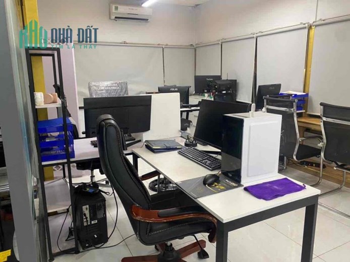 Mình cần cho thuê lại mặt bằng 150m2 gồm 1 trệt – 1 lầu – nhà kho