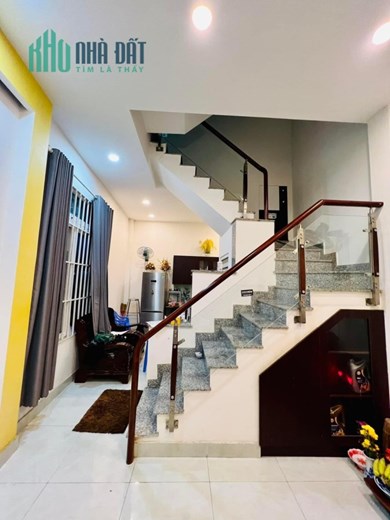 NHÀ DƯƠNG QUẢNG HÀM - GÒ VẤP - 3 TẦNG BTCT - CÁCH HXH 1 CĂN - SỔ VUÔNG ĐẸP - 36M2 - 4.75 TỶ TL