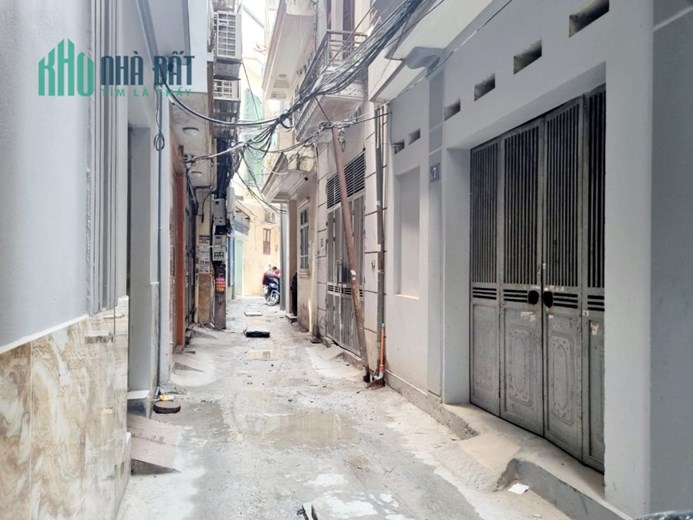 Siêu Hiếm, Bán nhà Trung Kính, Trần Duy Hưng 55m2, gần phố, giá đầu tư