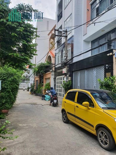 NHÀ LÔ GÓC KHU VIP NGUYỄN CỬU VÂN phường 17 Bình Thạnh, 3 BƯỚC RA HẺM XE TẢI  -----75M2 2 TẦNG ----