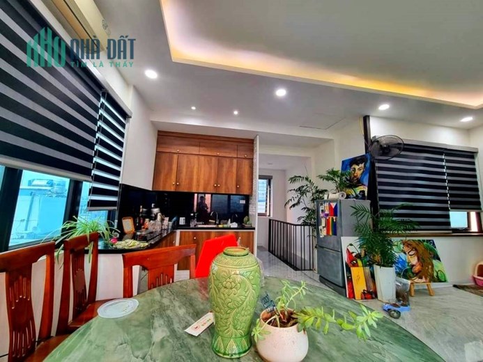 Bán gấp siêu phẩm 55m2, 7 tầng, mt 5m. nhỉnh 9 tỷ Đống Đa Hà Nội