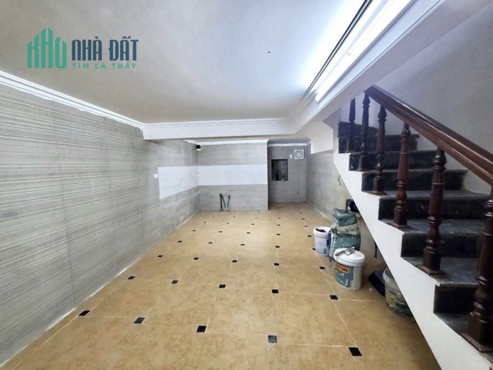 BÁN NHÀ TRẦN DUY HƯNG, CẦU GIẤY 50m2 5tầng KD ngõ thông gần phố