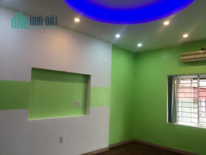 BÁN NHÀ BỒ ĐỀ_ NGUYỄN VĂN CỪ_ NHÀ MỚI TOANH_ 30 M2 X 4 TẦNG CHỈ NHỈNH 3 TỶ