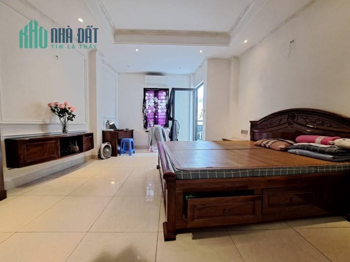 BÁN NHÀ BỒ ĐỀ_ NGUYỄN VĂN CỪ_ NHÀ MỚI TOANH_ 30 M2 X 4 TẦNG CHỈ NHỈNH 3 TỶ