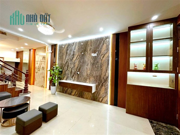 Bán gấp nhà 55m2, 4 tầng, mt_5m,  nhỉnh 8 tỷ nở hậu Hoàng Mai Hà Nội