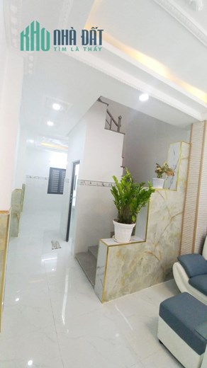 Nhà mới xây 3 tầng Huỳnh Tấn Phát 4x10 giá 3 tỷ800